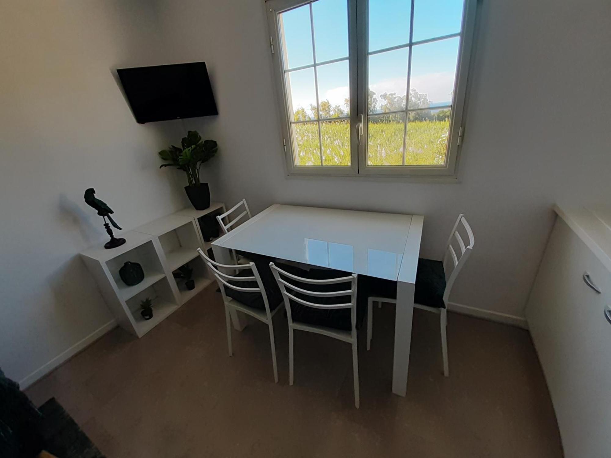 Joli Appartement, Piscine, Jacuzzi Sainte-Suzanne Eksteriør billede
