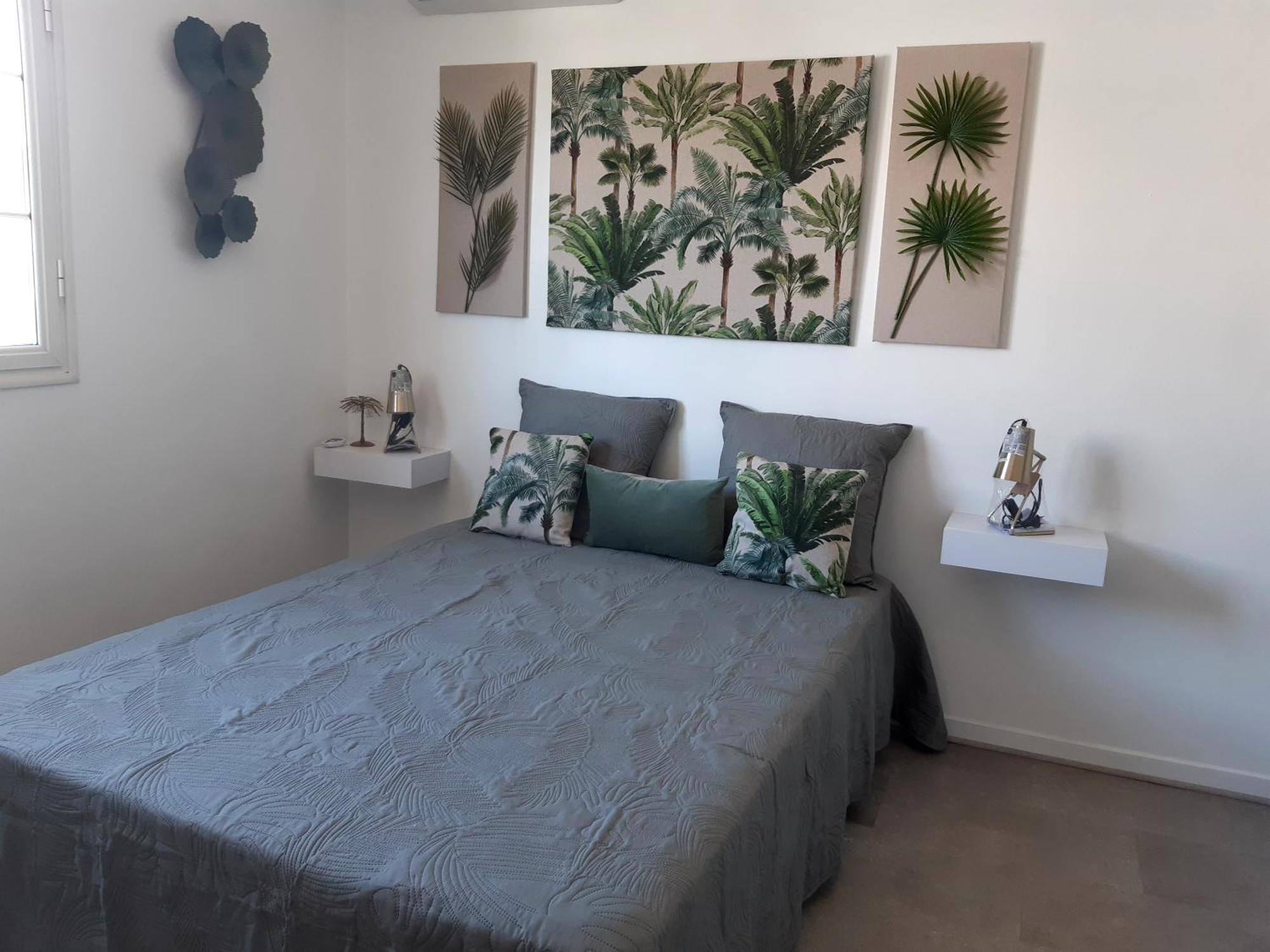 Joli Appartement, Piscine, Jacuzzi Sainte-Suzanne Eksteriør billede